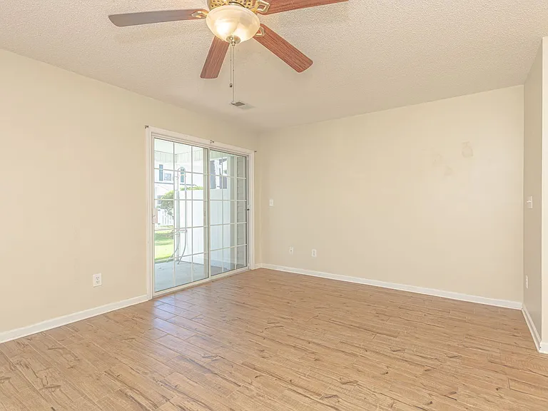 754 Aspen Dr — Photo 12