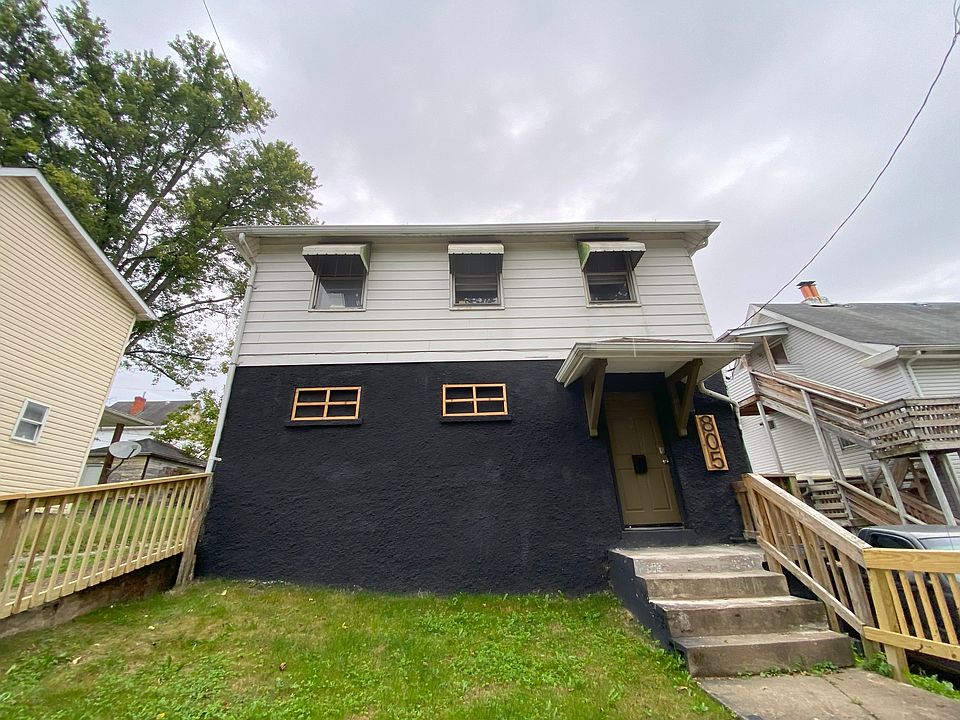 Front of Duplex, this is Apt 1 upstairs entrance