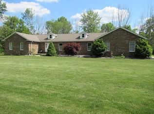 15885 Shenandoah Dr, Berlin Center, OH 44401