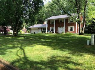 5379 Chickadee Dr, Kalamazoo, MI 49009