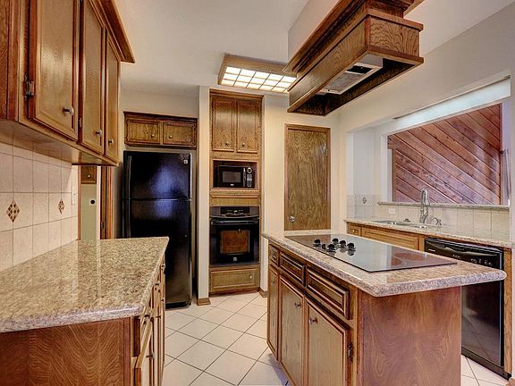 5th image of 15003 Forest Lodge Dr