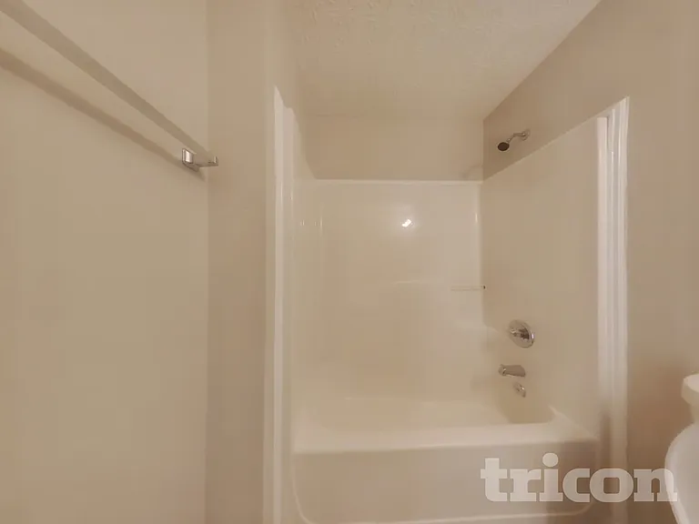 20 E Lawn Dr — Photo 16