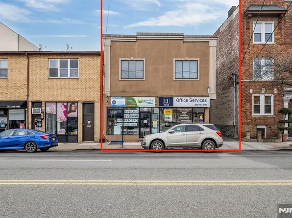 7704 Kennedy Blvd, North Bergen, NJ 07047