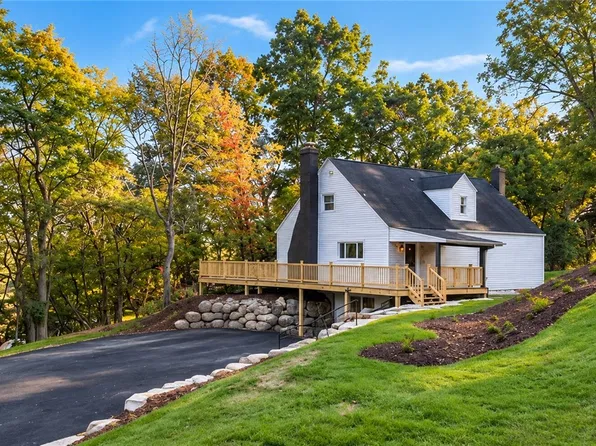 5924 Kings School Rd, Bethel Park, PA 15102