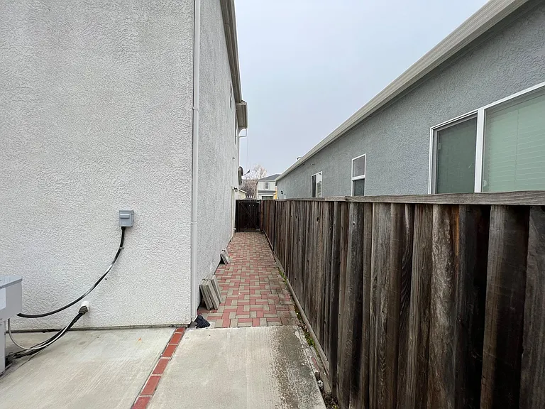10413 Bunker Ln — Photo 30