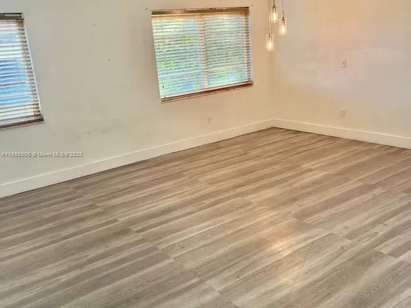 1300 W 53rd St APT 18, Hialeah, FL 33012