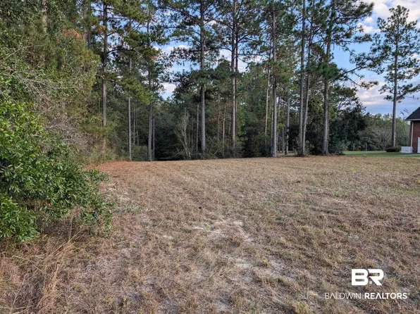 245 Juniper Creek Dr, Brewton, AL 36426