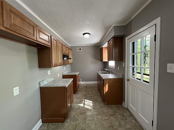 2nd image of 3084 Saint Charles Dr