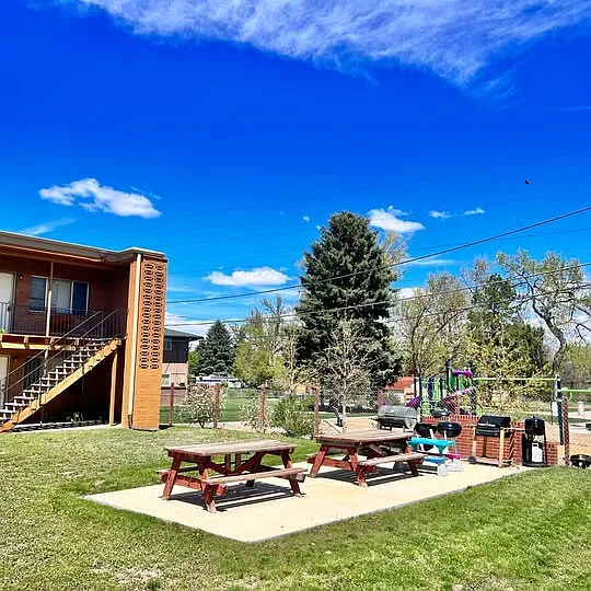 Westland Apartments — Photo 10