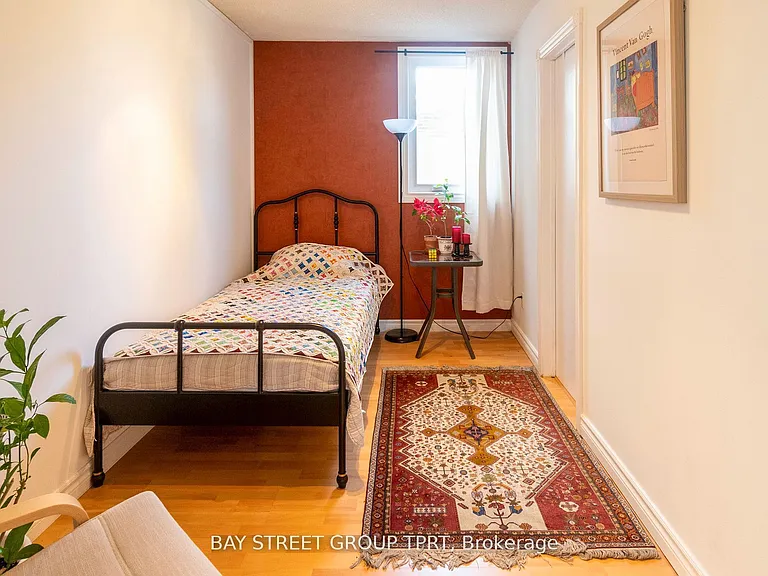 6 Blackthorn Ln — Photo 16