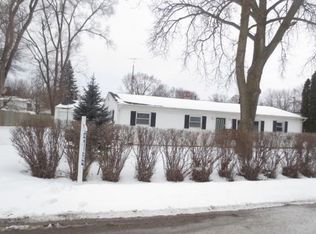 2514 Clara St, McHenry, IL 60050