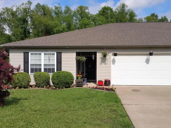 4866 Richmond Dr, Newburgh, IN 47630