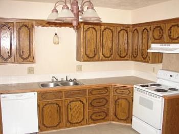 4th image of 1443 Elizabeth Cir