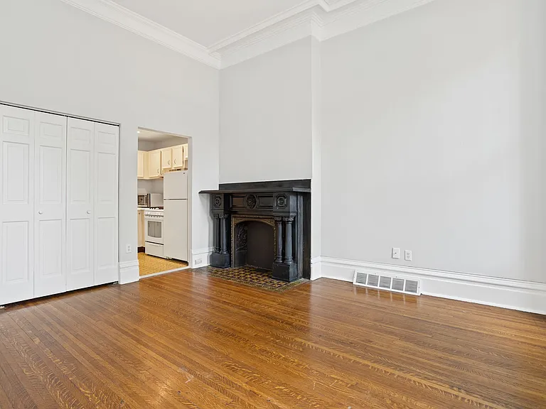 841 N Lincoln Ave — Photo 4