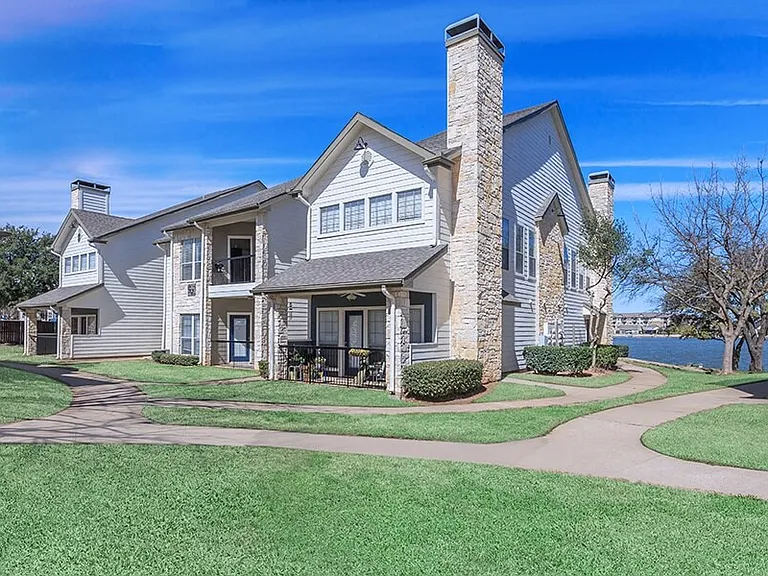 Lakehouse Granbury — Photo 20