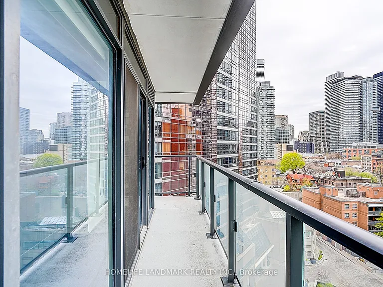 955 Bay St #2913 — Photo 18