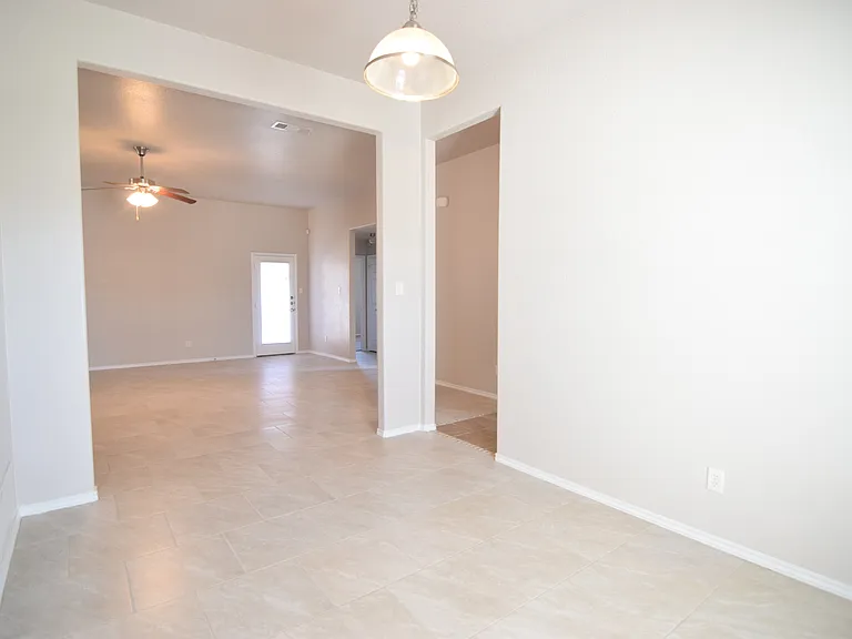 403 Constellation Dr — Photo 13