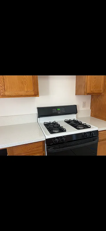 3 bed, 2.0 bath, 1532 sqft, $2,295 — Photo 2