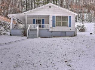 14438 Veterans Memorial Hwy, Fort Blackmore, VA 24250