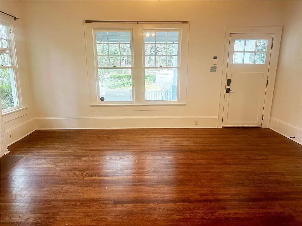 2 bed, 2.0 bath, 1286 sqft, $3,000 — Photo 3