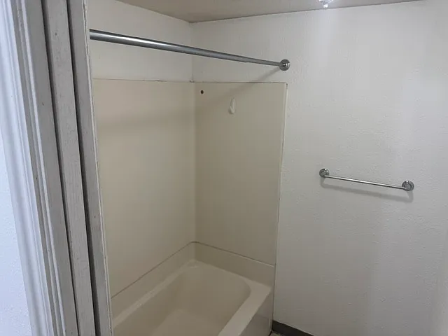239 E Commonwealth Ave #B — Photo 10