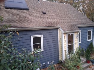 775 Knotty Oak Rd, Coventry, RI 02816