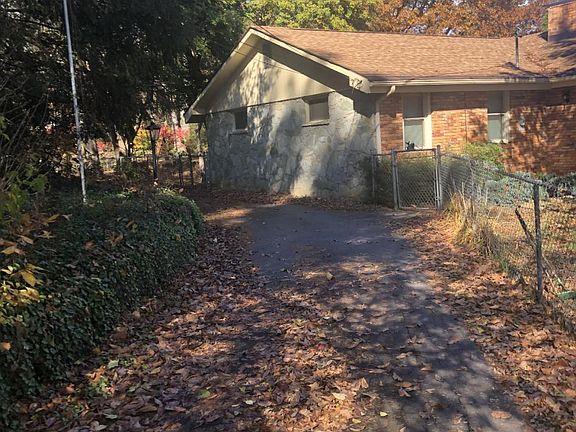 Driveway in front of house.