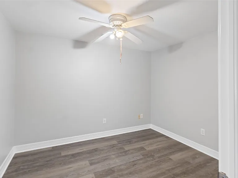 8019 FM 517 Rd W — Photo 10