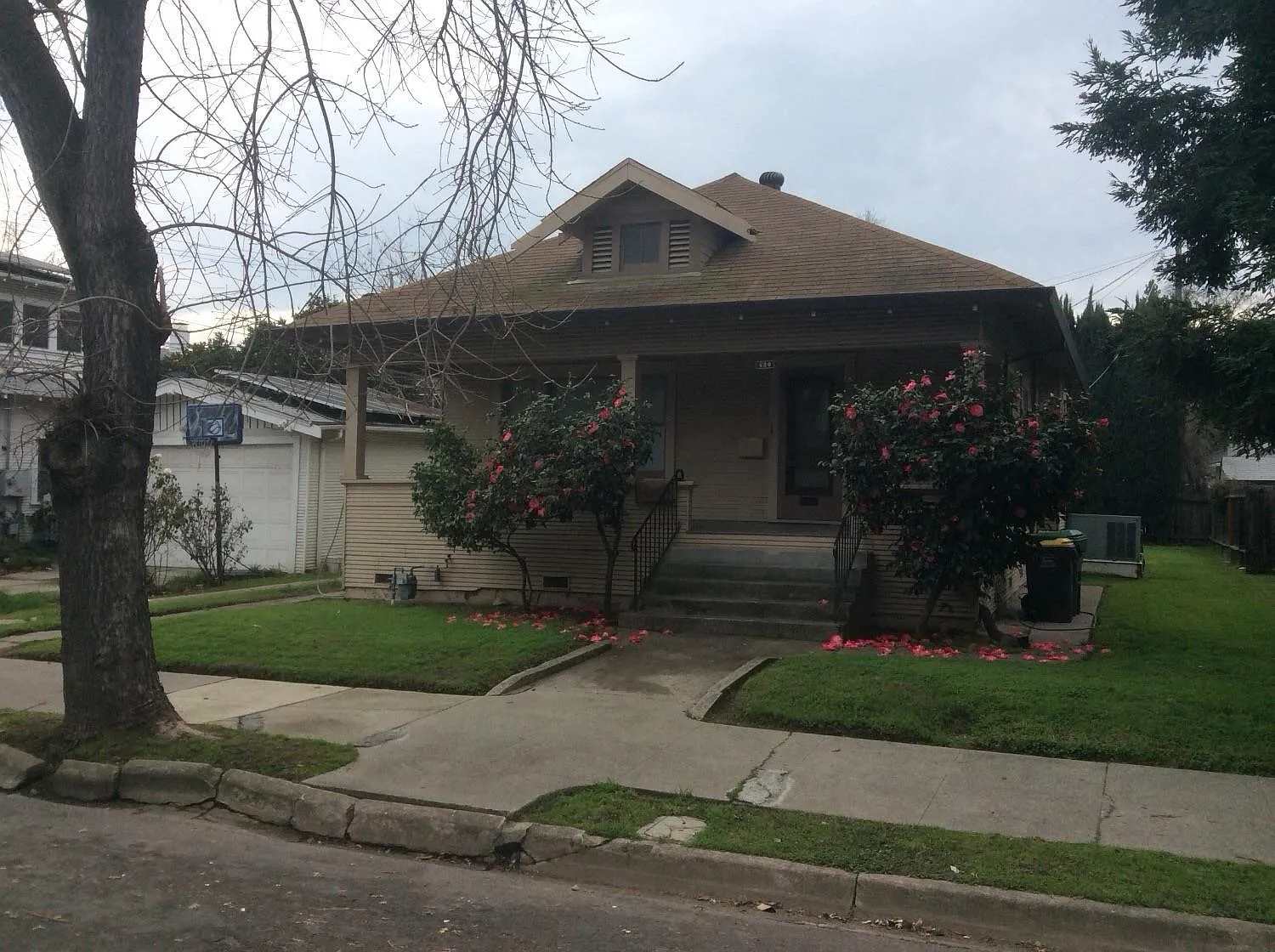 620 W Vine St photo 1