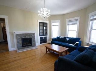 82 Green Hill Pkwy #2, Worcester, MA 01605