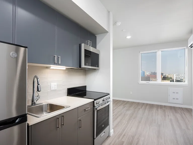 The Ellis Apartments — Photo 21
