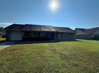 961 Black Willow Dr, Hinesville, GA 31313