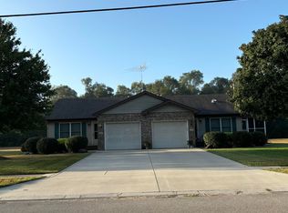 335 7th Ave NW, Demotte, IN 46310