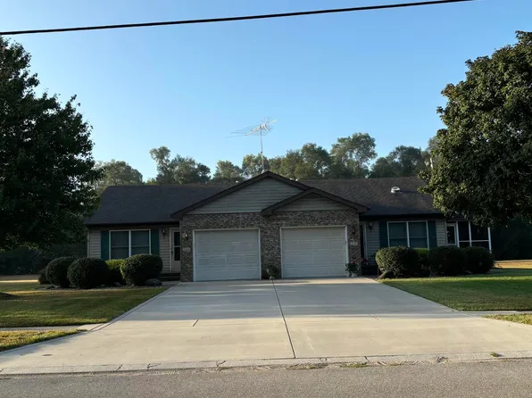 335 7th Ave NW, Demotte, IN 46310