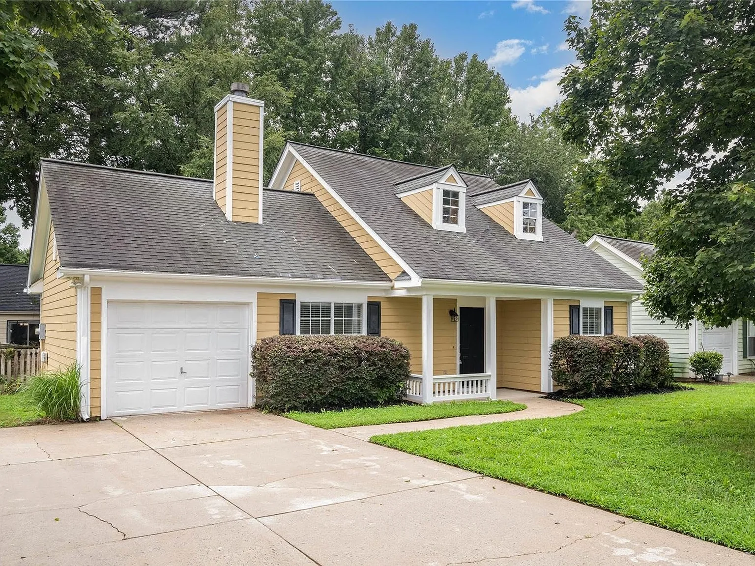3 bed, 1133 sqft, $1,305 — Photo 1