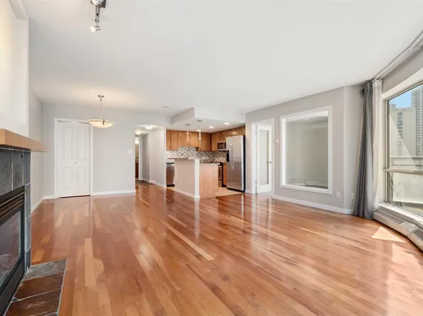 1088 SE 6th Ave SW #804, Calgary, AB T2P 5N3