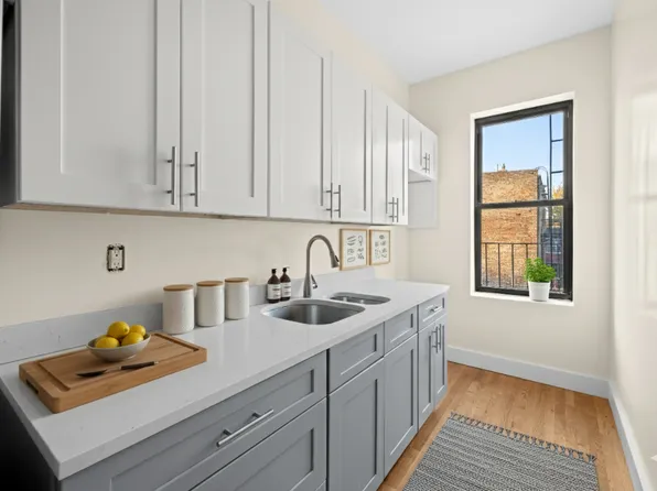 3255 Fulton Street image 2 of 8