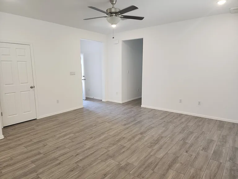 6146 Springsteen Pl — Photo 4