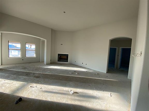 5th image of 2309 Hamilton Dr