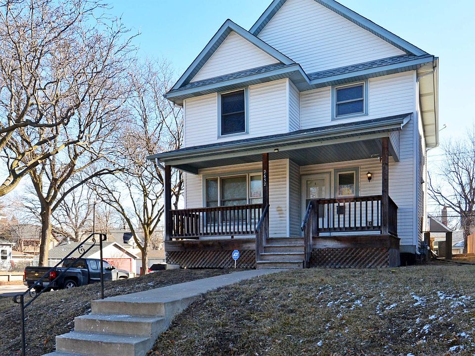 1st image of 2652 Fremont Ave N