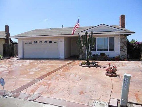 1st image of 3855 Darwin Ave