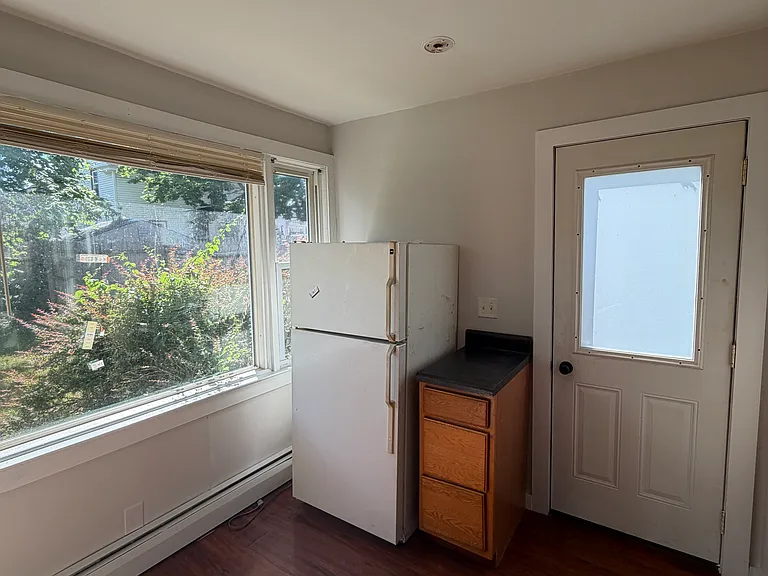 1864 Albany St #1 — Photo 9