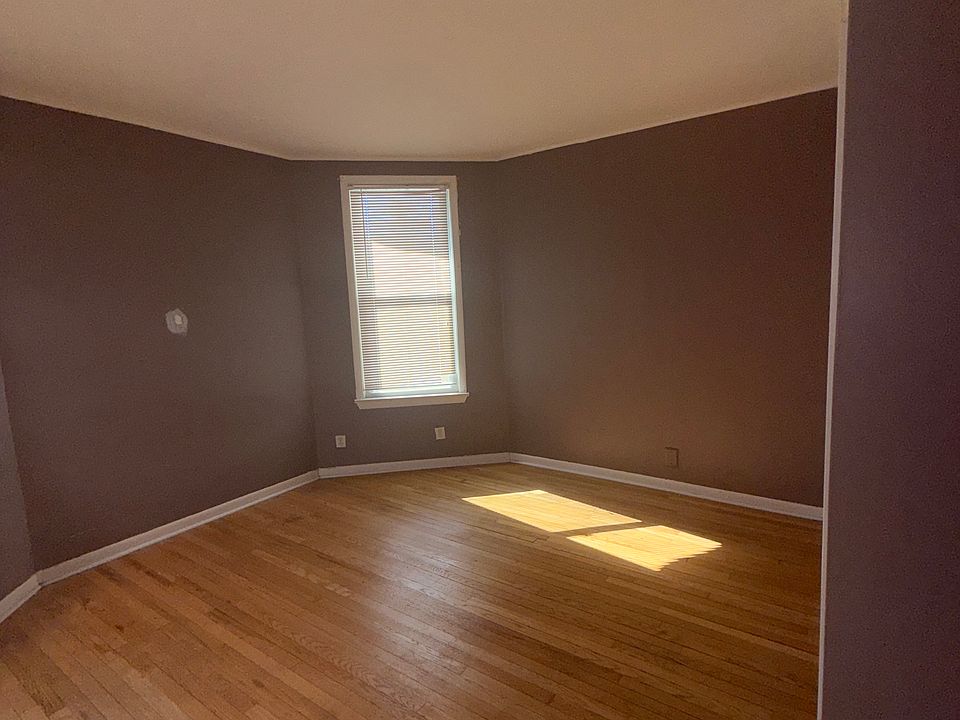 1st image of 75 Baldwin Pl Floor 1