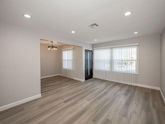 3rd image of 11906 Covello St