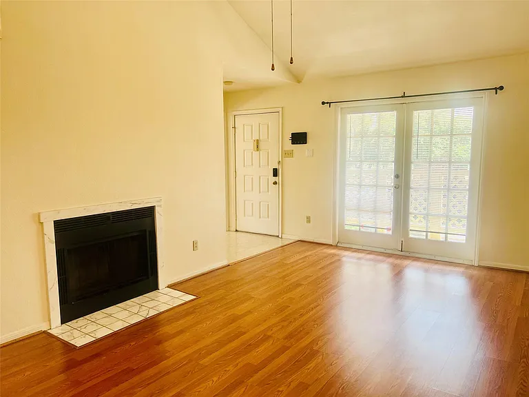 2121 El Paseo St #2006 — Photo 2
