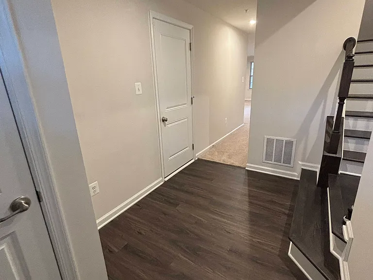 2976 Cornfield Ave — Photo 32