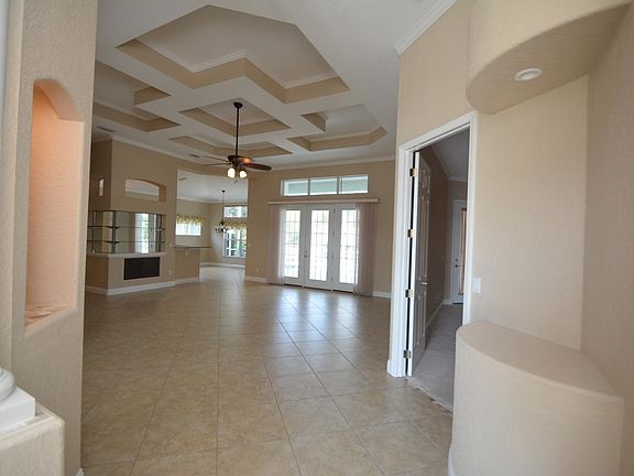 4th image of 20 Southlake Dr