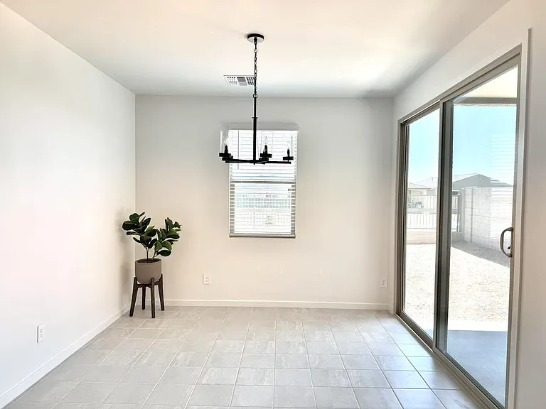 16073 W Desert Spoon Dr — Photo 7
