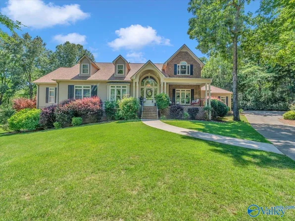105 Chasewood Cv, Scottsboro, AL 35769