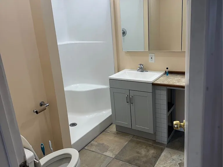 2108 Sanderson Rd — Photo 8